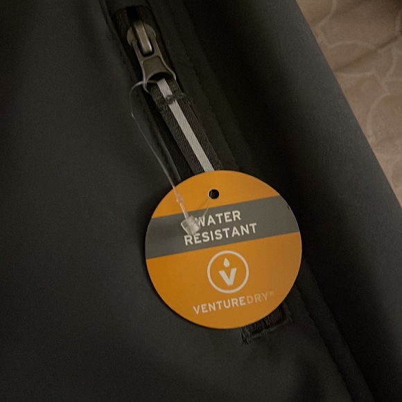 Boys Champion Water Resistant Jacket, size XL (16/18) - Picture 10 of 12